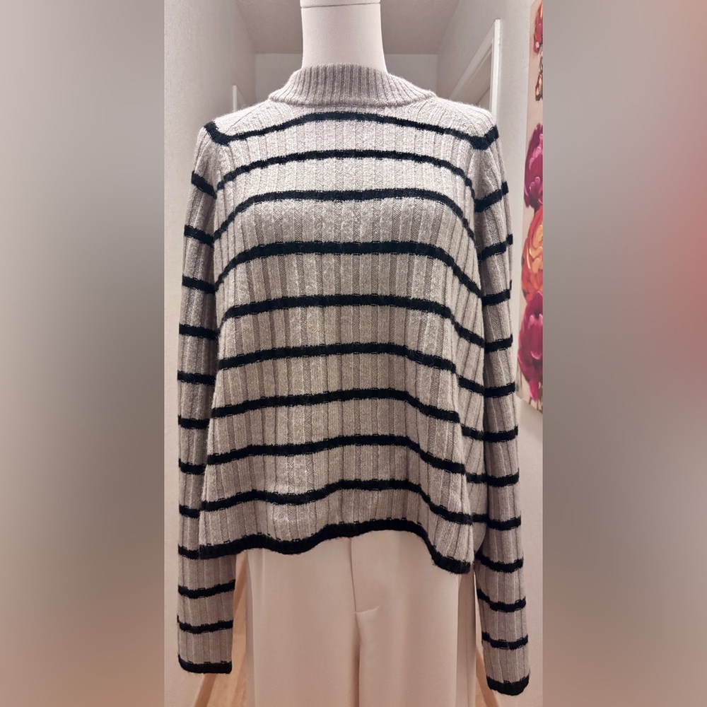 NWT H&M sz L Striped Ribbed Knit Sweater - Black and Beige